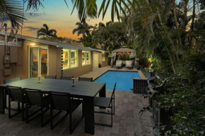 Modern 2BRHouse in Wilton Manors with a Heated Pool and KING Bed